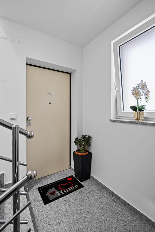 Apartment Leone Μεντουλίν Εξωτερικό φωτογραφία